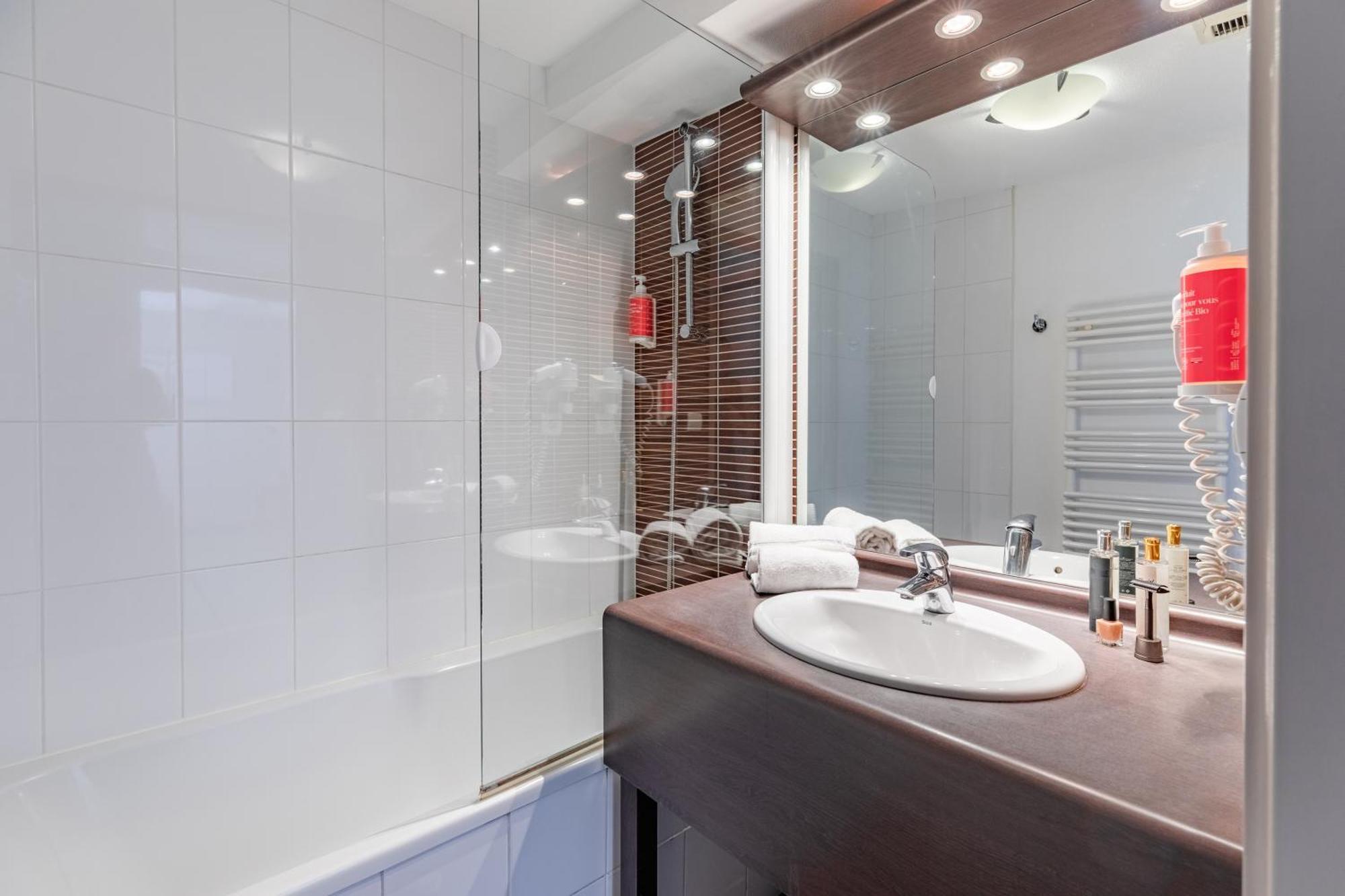 Park&Suites Elegance Nantes Atlantis Saint-Herblain Exterior foto