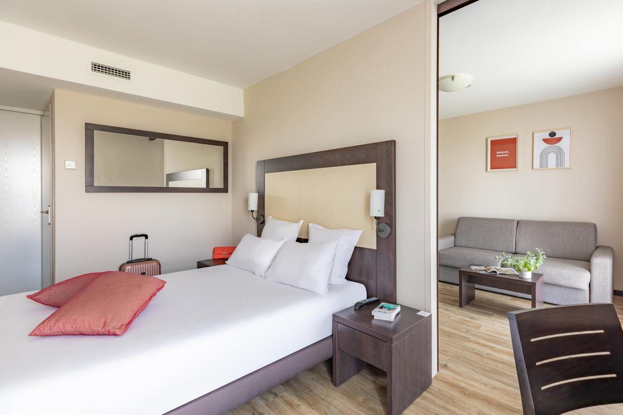 Park&Suites Elegance Nantes Atlantis Saint-Herblain Exterior foto