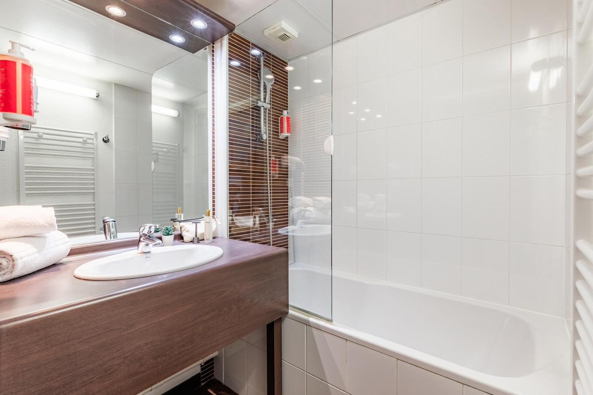 Park&Suites Elegance Nantes Atlantis Saint-Herblain Exterior foto