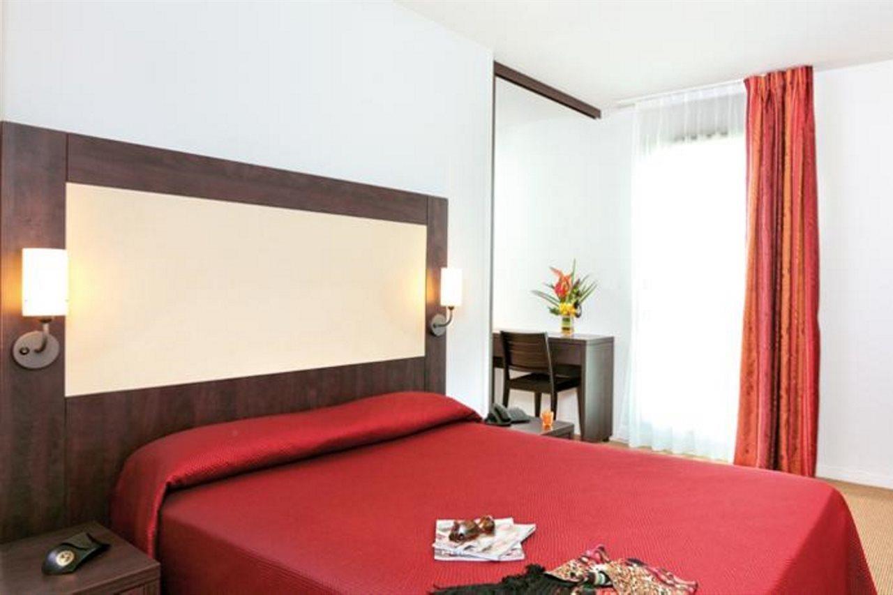 Park&Suites Elegance Nantes Atlantis Saint-Herblain Exterior foto